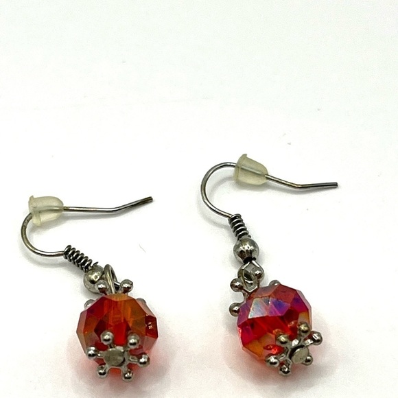 Bead Earrings beautiful colorful beads! Silver Tone hooks wearable earrings - Picture 2 of 7